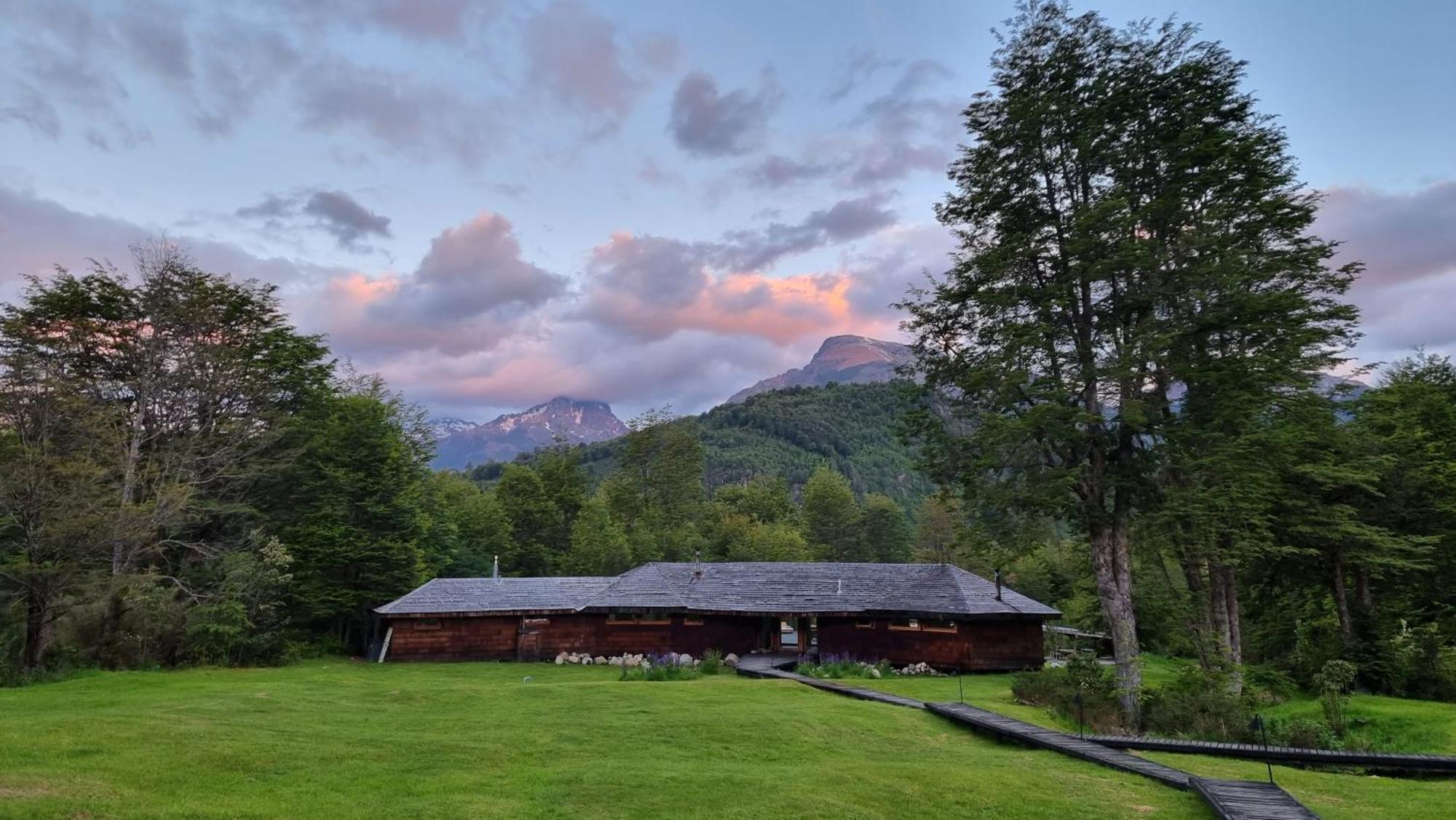 Peuma Lodge Patagonia Futaleufú Esterno foto